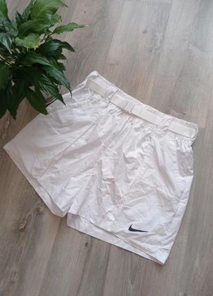 Nike swoosh шорти