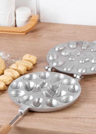 Форма большая для выпечки орешков и белочек (орешница) «белочка»