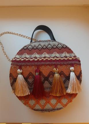 Сумочка круглая женская текстильная с кисточками