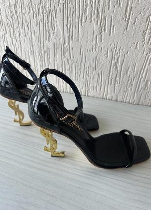 Босоніжки saint laurent