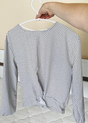 Жіноча блуза в горошок