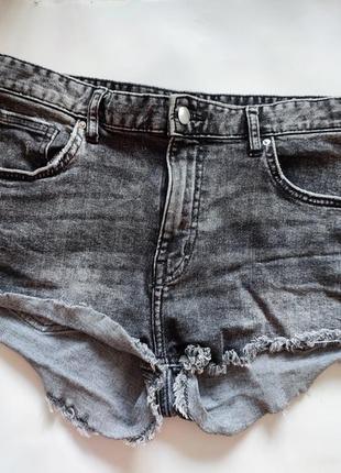 H&m шорти жіночі джинсові сірі шортики чорні фірмові брендові короткі стрейч стрейчеві еластичні джинси джинс бахрома1 фото