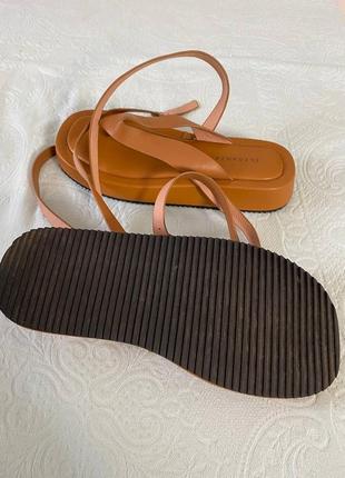 Кожаные сандалии-босоножки 39 р6 фото