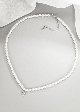Ніжне намисто перлова нитка з кулоном, елегантне перлине намисто "silhouette"