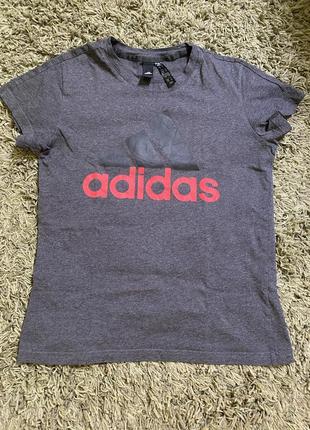 Футболка adidas