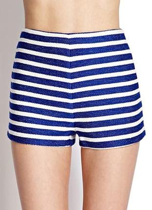 Шортики в "морську" смужку