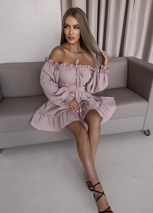 Романтичное платье с длинным рукавовым фонариком