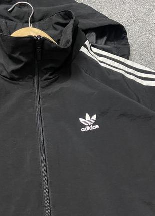 Легкая курточка adidas5 фото