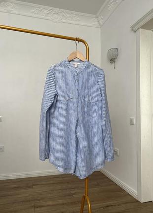 Голубая рубашка в полоску