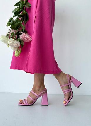 Натуральні неймовірні рожеві босоніжки з італійської шкіри на підборах 40р.7 фото
