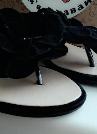 Босоножки чёрные замшевые ,, шлёпки с цветком ,, шлепки на каблуке5 фото