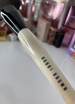 Bobbi brown precise blending brush кисточка для макияжа кисть3 фото