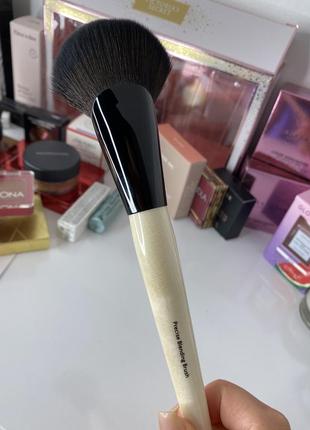 Bobbi brown precise blending brush кисточка для макияжа кисть4 фото
