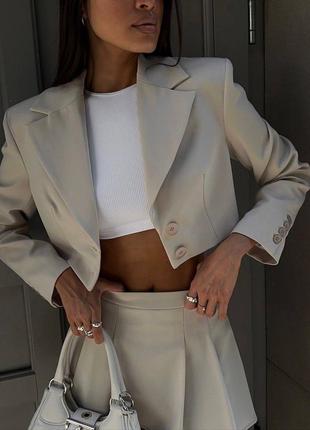 Костюм трійка піджак і шорти+топ😍.