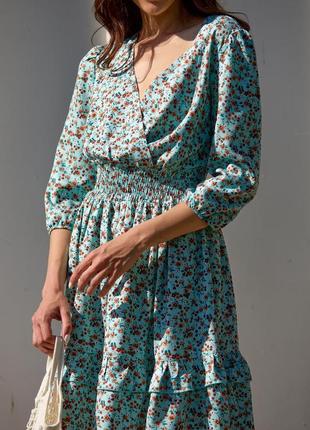 Легкое короткое летнее платье в цветочный принт. модель 1410 ментоловый4 фото