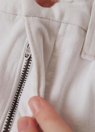 Женские шорты бермуды джинсовые белые молочные7 фото