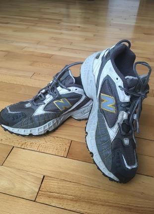 new balance 704