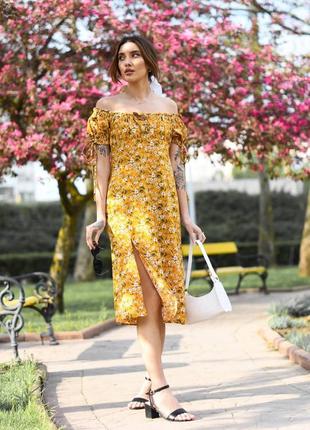 Платье миди с цветочным принтом1 фото