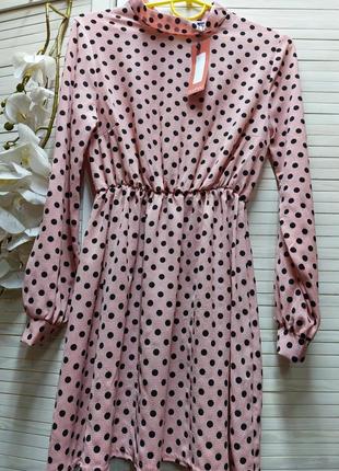 Розовое женское платье boohoo
размер 36 (s)
тканина шифон