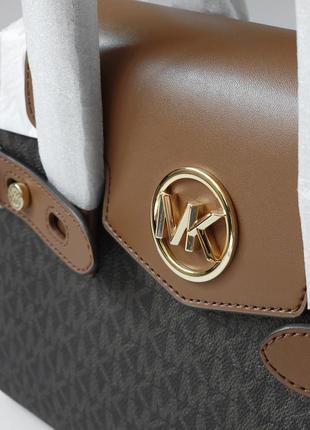 Сумка michael kors carmen medium logo and faux leather belted satchel2 фото