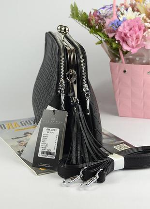 Чорна жіноча маленька сумка клатч з довгим ремінцем, сумочка крос-боді три відділи з еко-шкіри3 фото