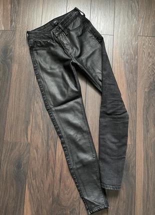 Брюки черные джинсово-кожаные river island коллекция molly