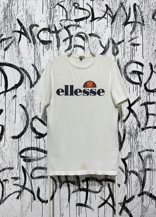 Футболка ellesse, оригинал, кэжуал, резиновое лого, белая, удобная, спортивная