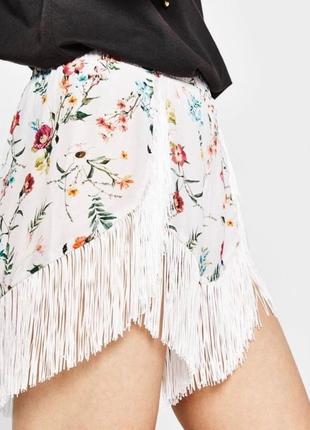 Новые с биркой женские шорты с осью bershka размер xs-s