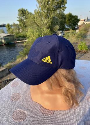 Кепка adidas
