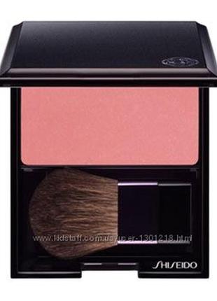 Рум'яна із шовковистою текстурою й ефектом сяйва shiseido luminizing satin face color no rd4014 фото