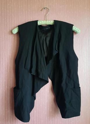 Авангардный стильный жилет в стиле rundholz crea gortz от zara