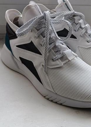 Новые кроссовки reebok freestyle motion.оригинал.р 41.26. см