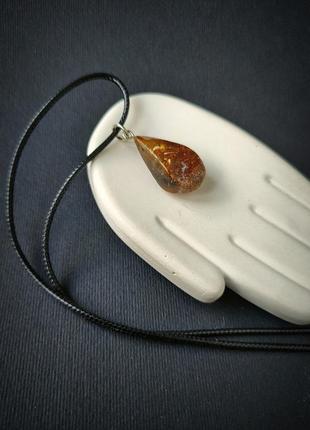 Підвіс бурштин натуральний. підвісок з натуральним бурштином. бурштиновий підвісок. україна.