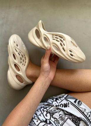 Женские сандалии2 фото