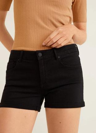 Жіночі чорні джинсові шорти s-m mango оригінал1 фото