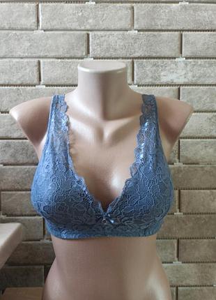 Бюстгальтер с формованной чашкоб без косточек