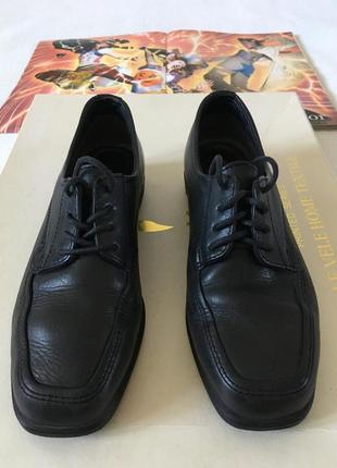 Туфлі шкіряні p34,5-35 ecco