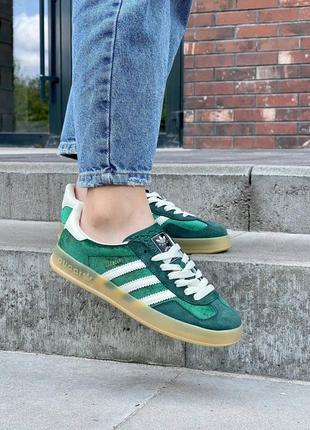 Жіночі кросівки adidas x gucci gazelle green