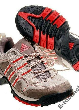 Многофункциональнаые женские кроссовки adidas flint tr low w