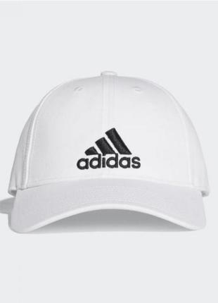 Стильная белая кепка бейсболка adidas