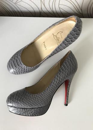 Оригинальные лобутены «christian louboutin» италия🇮🇹