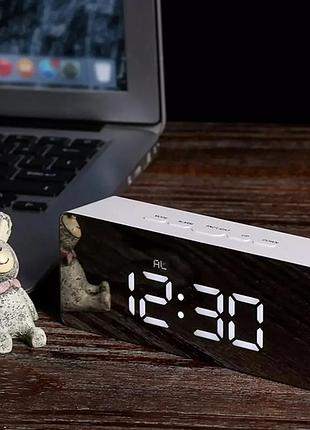 Настільний світлодіодний лід годинник з підсвічуванням yq-719 з будильником і термометром 6в1