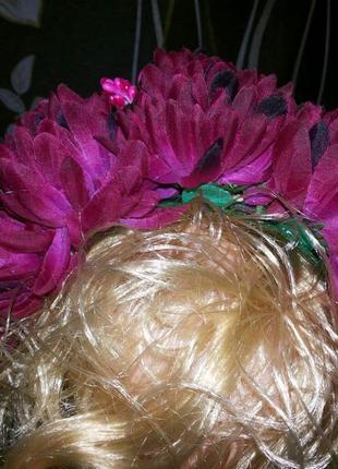 Шикарные хризантемы украшение на голову5 фото