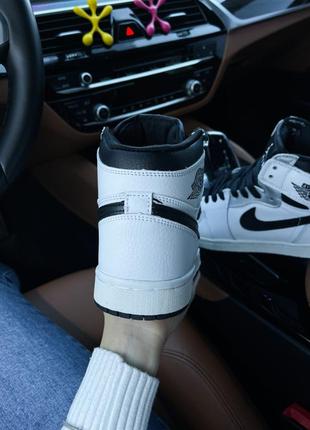 Знижка nike air jordan 1 white black кросівки найк джордан белые с черным кроссовки скидка белые с черным4 фото