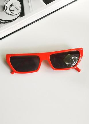 Узкие винатажные солнечные ретро очки, сонячні вузькі темні червоні окуляри від сонця
