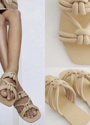 Шльопанці zara