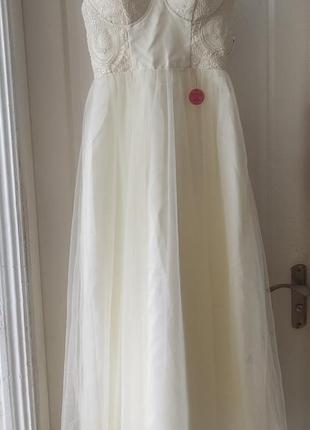 Платье праздничное