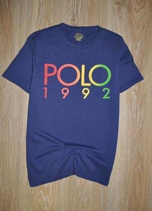 Темно синяя мужская футболка polo