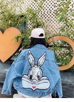 Джинсовка,джинсовая куртка с паетками заец,зайцем3 фото