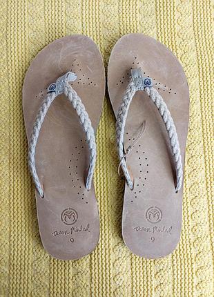 Мужские шлепанцы crocs